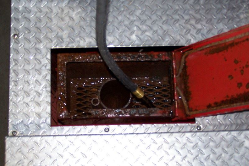 Rust Leaking Into Steel Tank